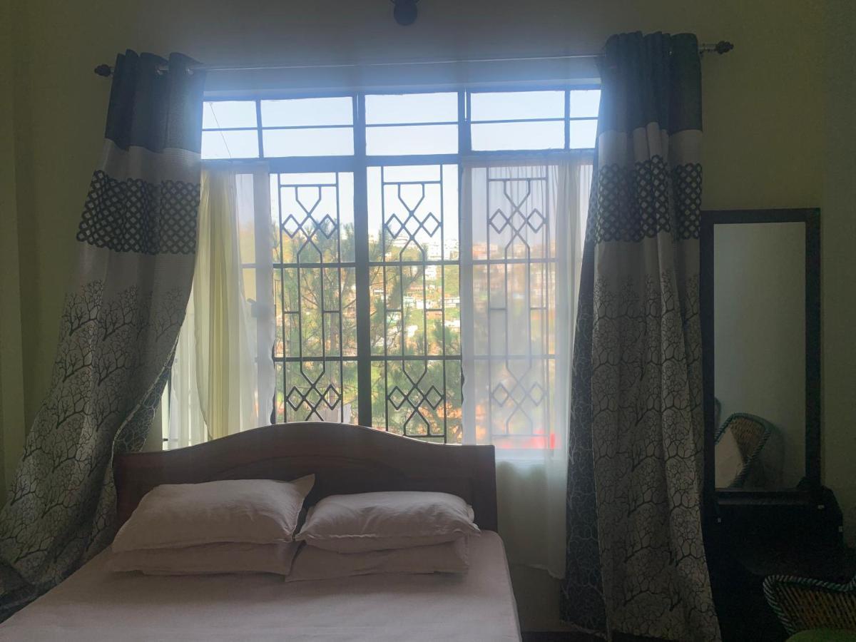 Cafe Sola Bnb Σιλόνγκ Εξωτερικό φωτογραφία