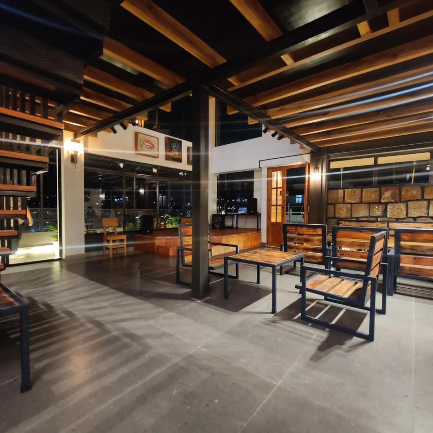 Cafe Sola Bnb Σιλόνγκ Εξωτερικό φωτογραφία