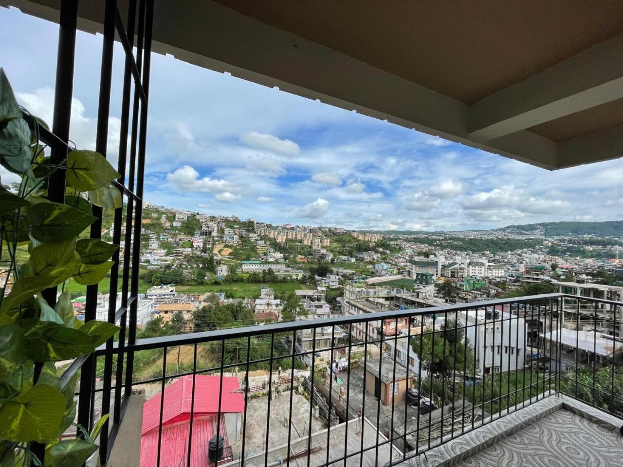 Cafe Sola Bnb Σιλόνγκ Εξωτερικό φωτογραφία